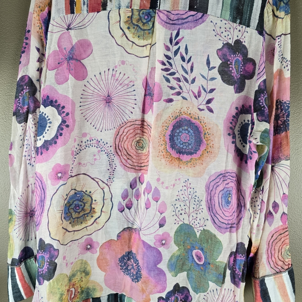 Colorful Floral Women's Blouse - Picture 7 of 15